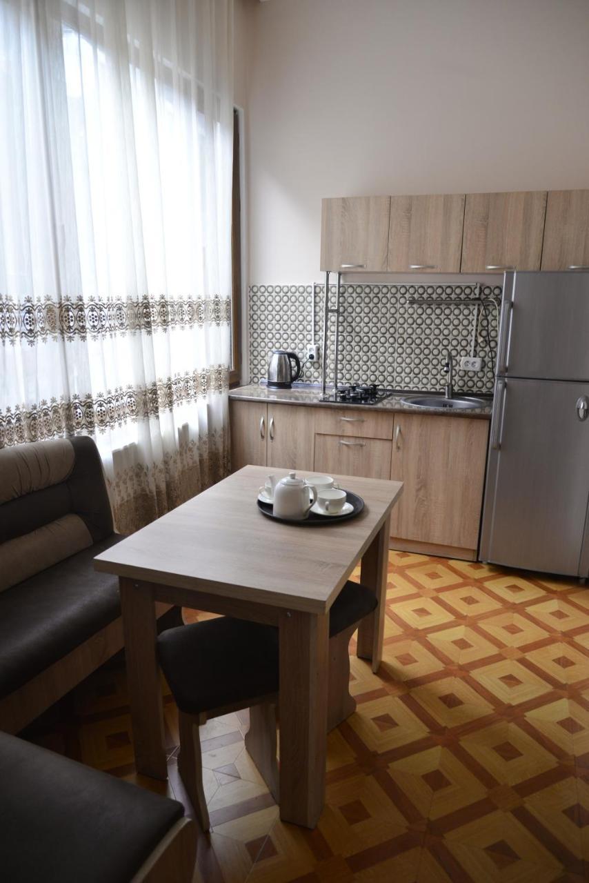 Hotel Victoria Borjomi Bagian luar foto