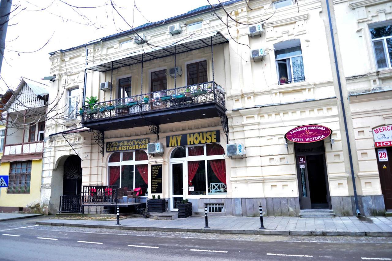 Hotel Victoria Borjomi Bagian luar foto